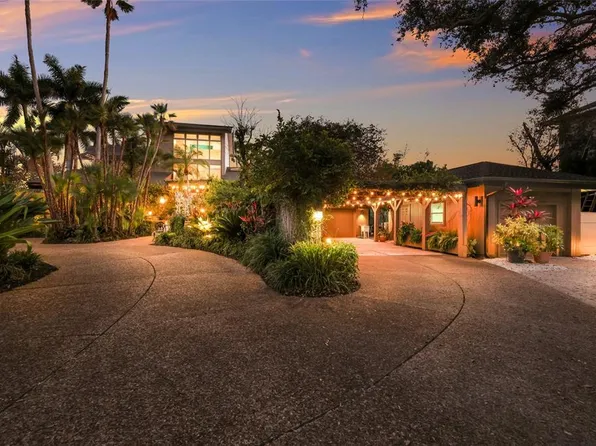 608 87th Street Ct NW, Bradenton, FL 34209