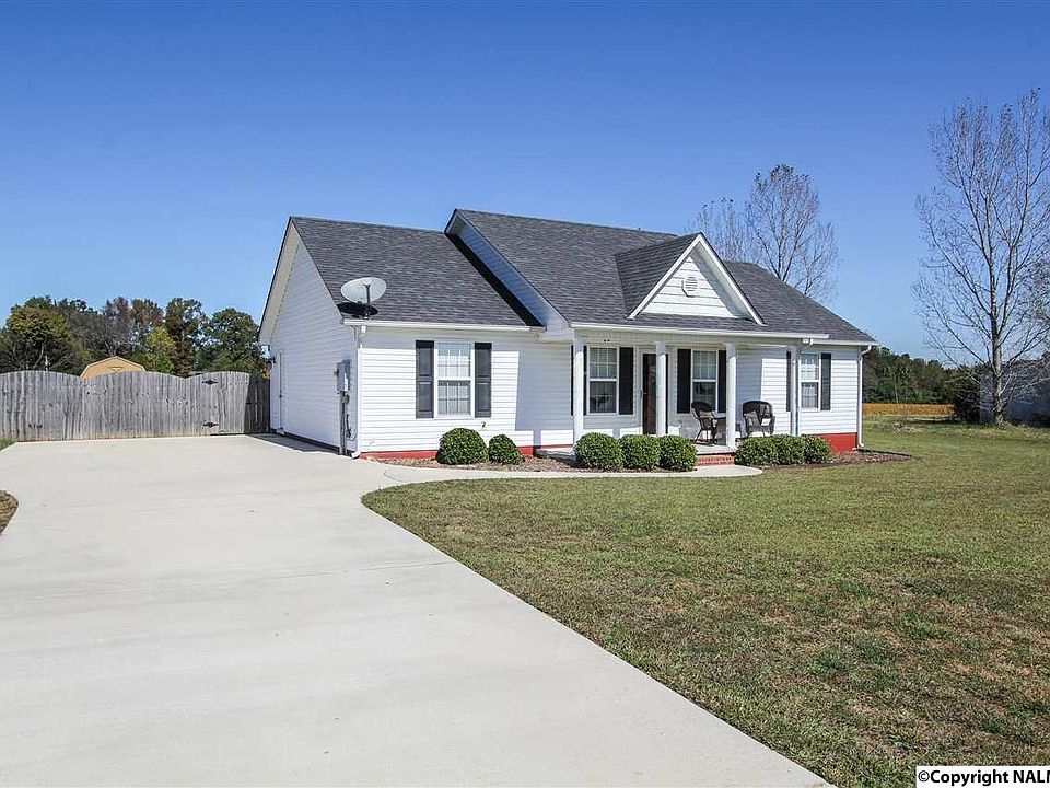 2nd image of 28538 Cedar Hill Rd
