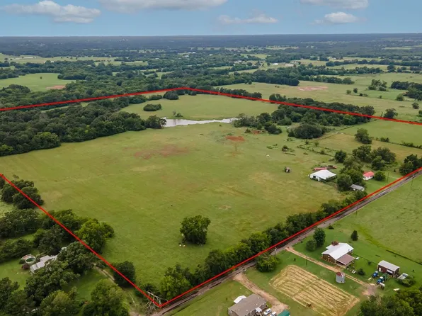 646 County Road 1195, Yantis, TX 75497