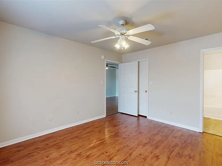 1513 Hollowhill Dr #B — Photo 12