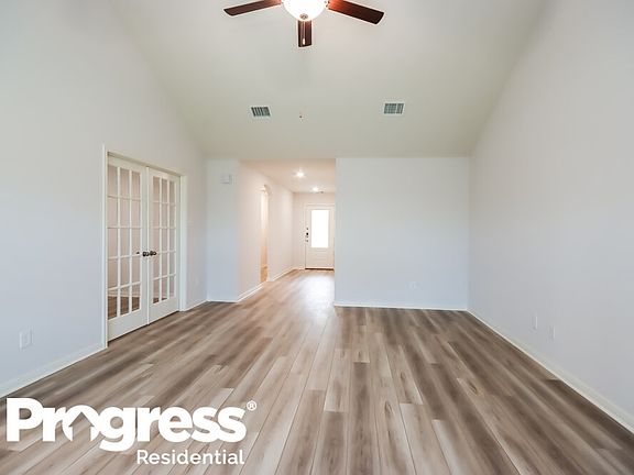 4th image of 10433 Sweetwater Creek Dr