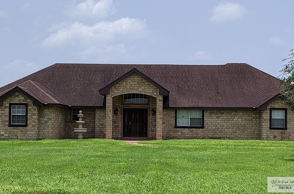 1st image of 35521 Anaqua Dr