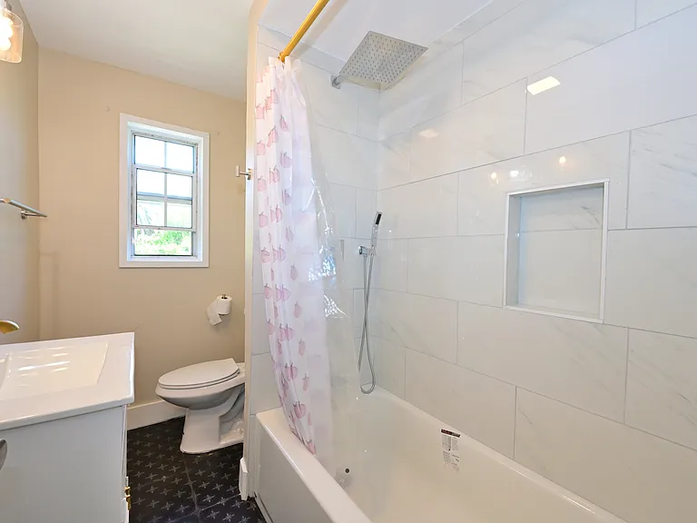 328 E Olive Ave — Photo 27