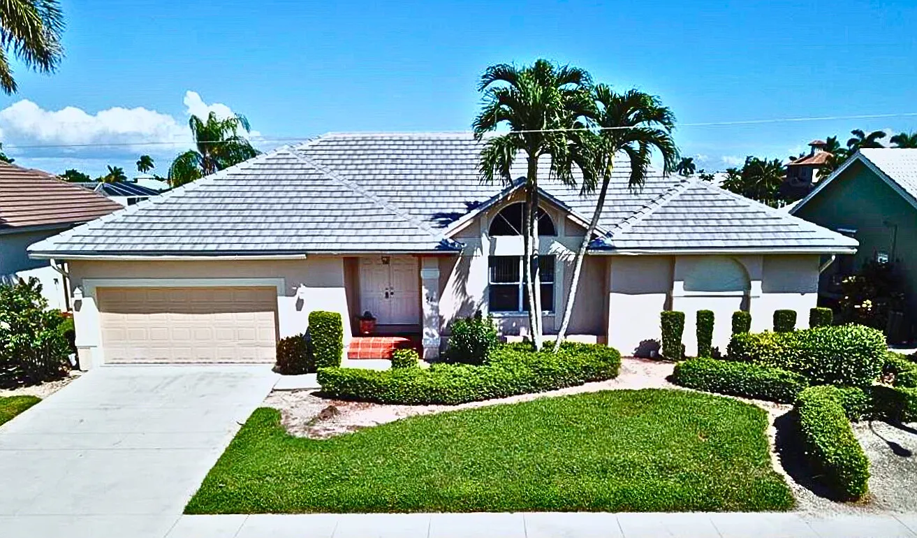 4 bed, 2204 sqft, $25,000 — Photo 1