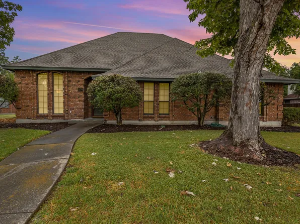 1215 Poplar Ln, Lancaster, TX 75146