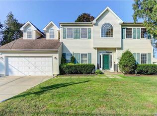 31 Wansor Ave, Bayville, NY 11709