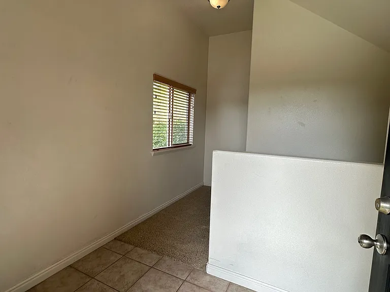 10446 N Morgan Blvd — Photo 5