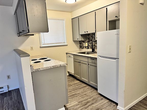 3rd image of 2134 E Cataldo Ave