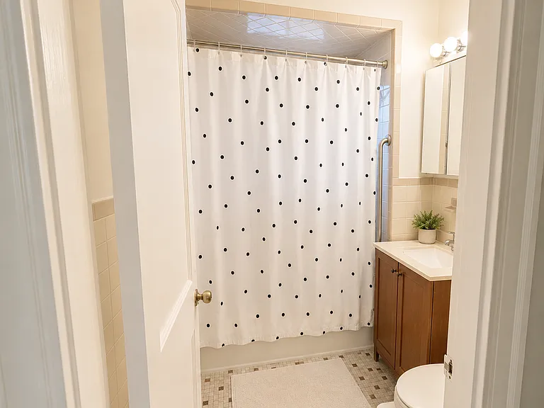 18A Bond St #1 — Photo 11