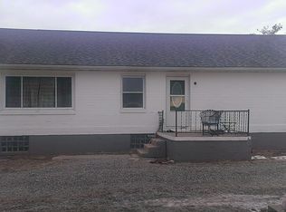 23946 Grosenheider Rd, Litchfield, IL 62056