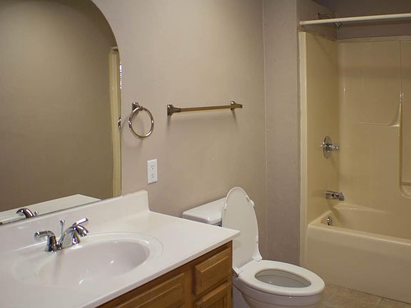 Spacious Bathroom
