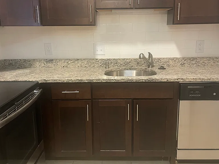 629 Highland Ave #5 — Photo 13