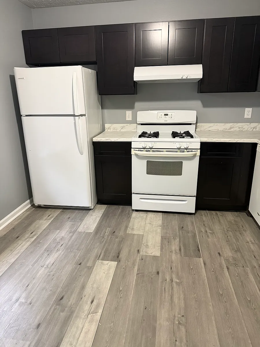 Building Photo - 46 Dobbins Dr #46