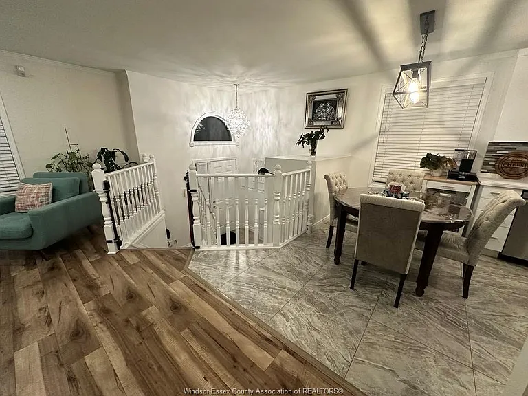 7929 Hawthorne Dr — Photo 4
