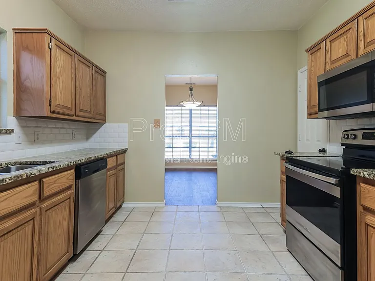 4108 Creekmeadow Dr — Photo 12