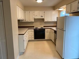 4210 SW View Point Ter APT 1, Portland, OR 97239