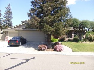 852 Hawes Ln, Ripon, CA 95366