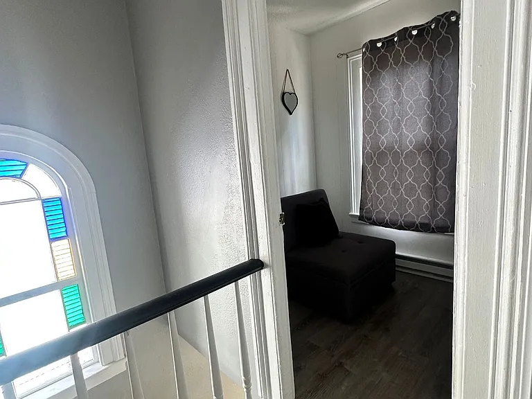 189 Putnam St — Photo 24