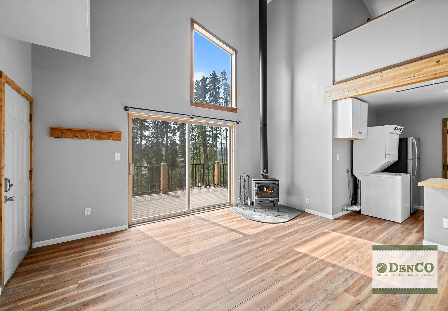 2 bed, 891 sqft, $3,400 — Photo 3