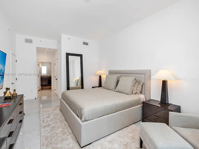 6799 Collins Ave #501 — Photo 11