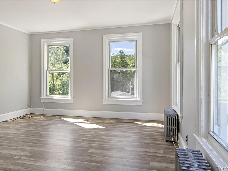 419 Valentine Ave #2 — Photo 13