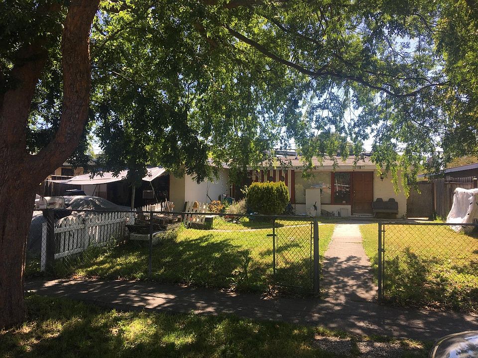 2nd image of 1719 Foley Ave