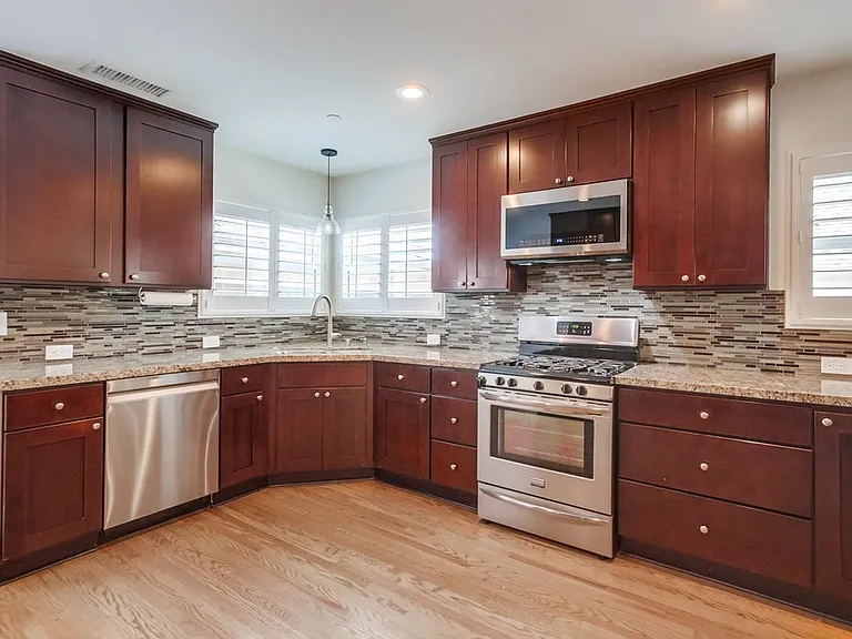 4747 Rolando Blvd — Photo 12