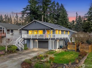 1057 Pinehurst Court, Camano Island, WA 98282