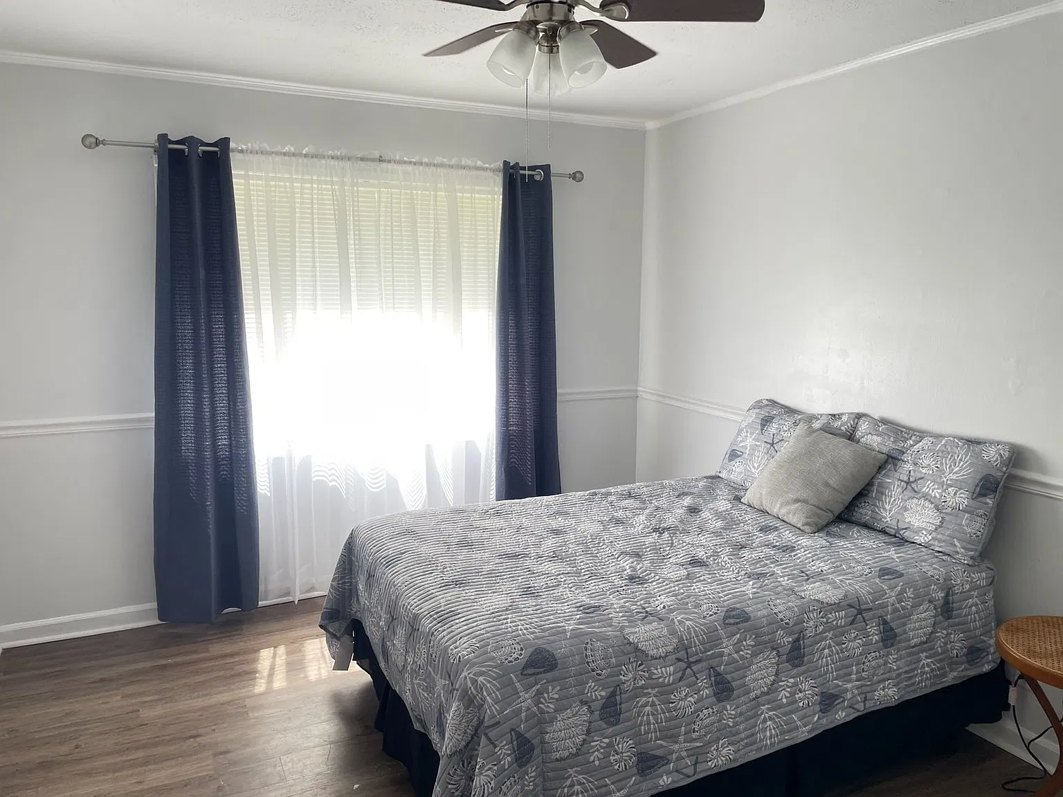5 bed, 2118 sqft, $2,500 — Photo 2