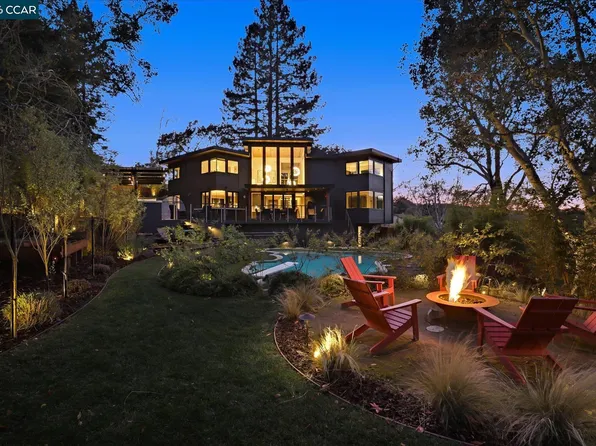 32 Los Dedos Rd, Orinda, CA 94563