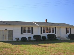 55 Beaver Dam Rd, Warsaw, VA 22572
