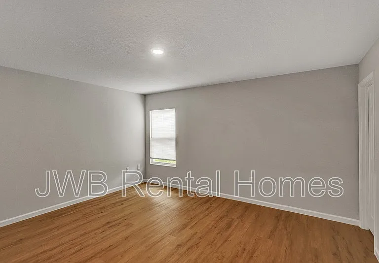 1145 Canal St — Photo 9