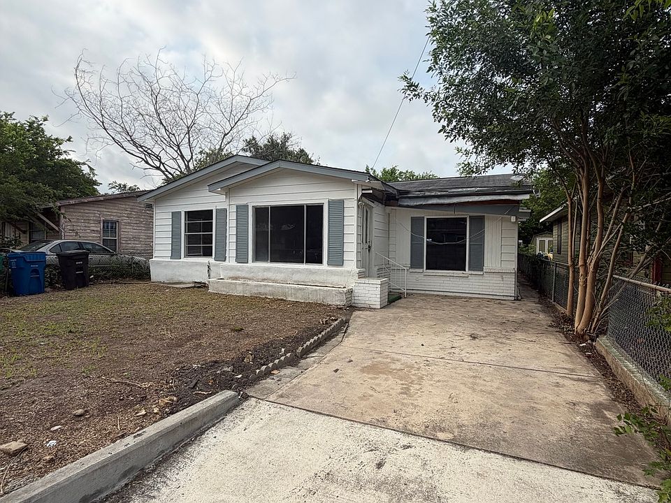 1st image of 662 Brunswick Blvd