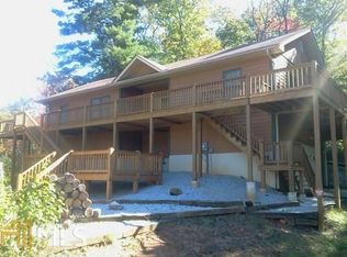 67 Crest Ln, Rabun Gap, GA 30568