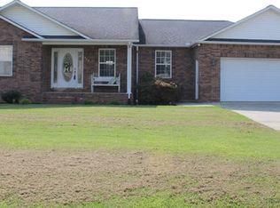 164 Prosperity Dr, Baxter, TN 38544