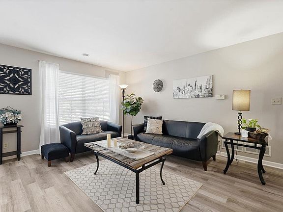 5th image of 5206 Aspen Way