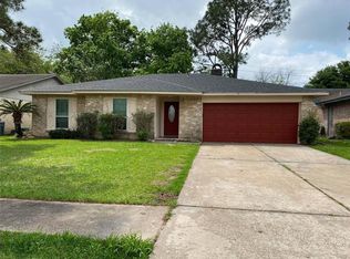 16410 Barcelona Dr, Friendswood, TX 77546