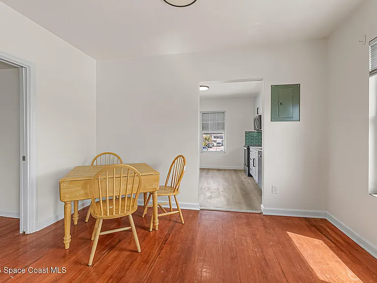 1008 E Strawbridge Ave — Photo 12