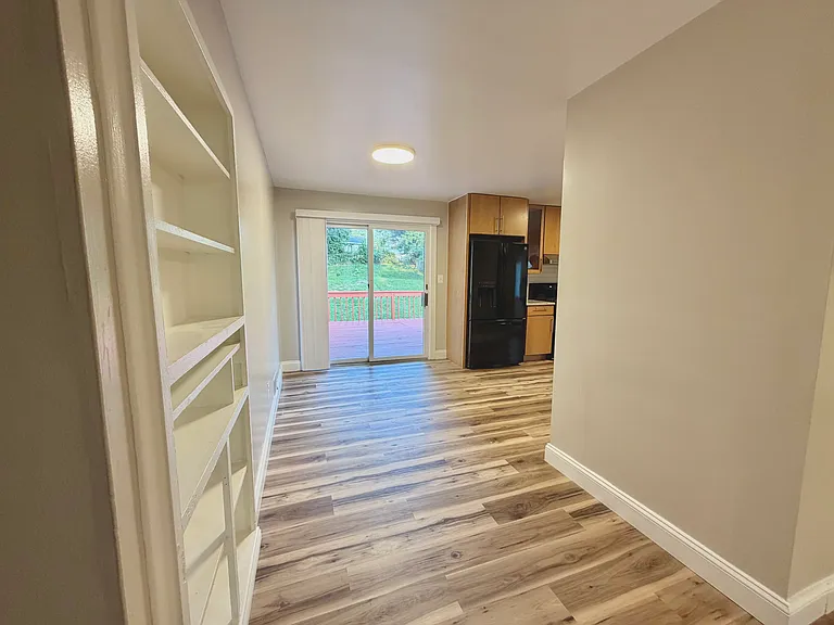 13015 Parkland Dr — Photo 9