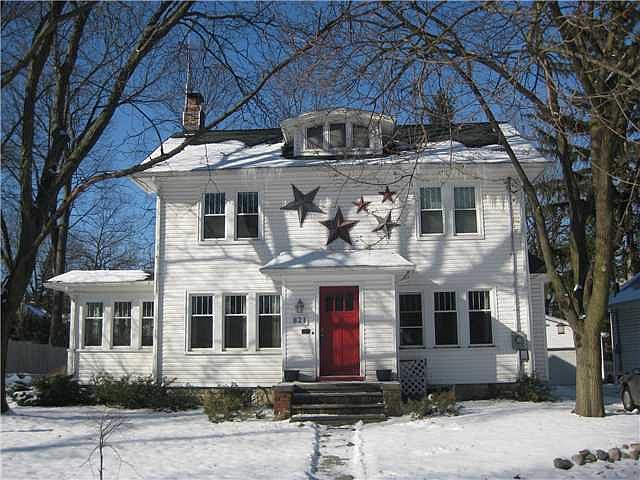 1st image of 821 E Sunset Ln