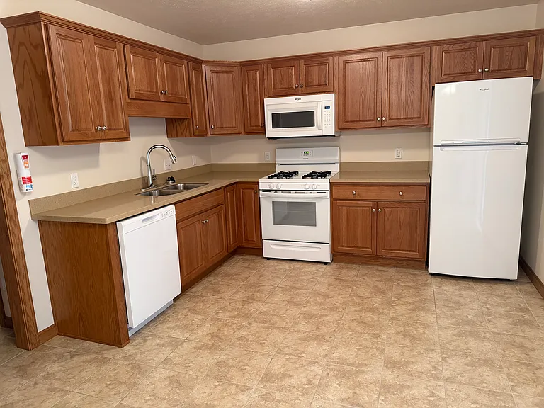 2962 Lena Ct — Photo 4