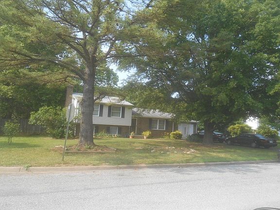 2nd image of 1300 Bull Run Dr