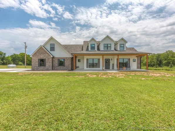 27592 E 750th Rd, Wagoner, OK 74467