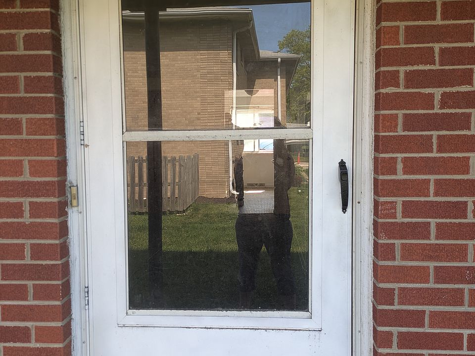 1st image of 2920 N Rockwood Dr #B