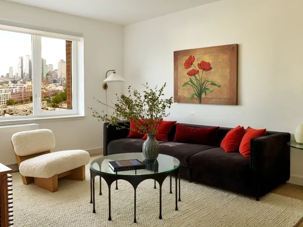 2-33 50th Avenue image 1 of 15