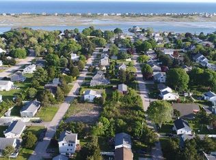 28 Clifford Dr, Westerly, RI 02891