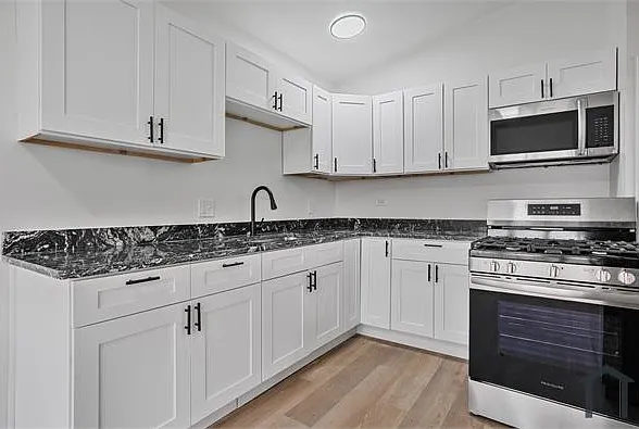 9342 Birch St — Photo 15