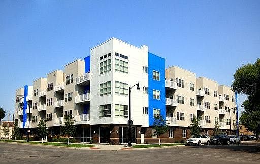 Corner of Roberts St and 4th Ave N