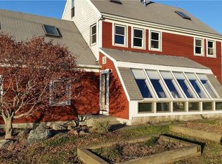 520 Oliphant Ln, Middletown, RI 02842