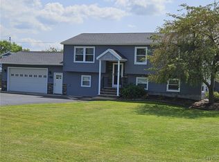 2002 Turnpike Rd, Auburn, NY 13021